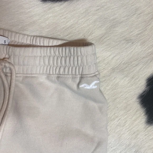 light beige Hollister wide-leg sweatpants - Picture 6 of 11